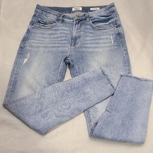 KENSIE Light Wash Skinny Jeans VINTAGELUXE Size 8/29